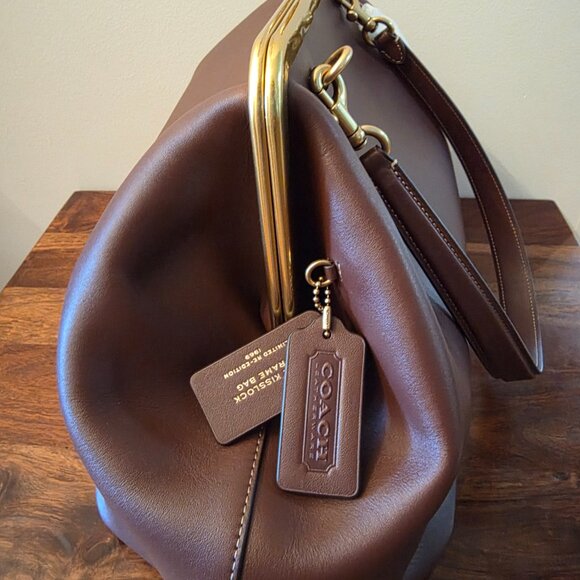 Popular Coach Kisslock in Maple - Picture 2 of 7